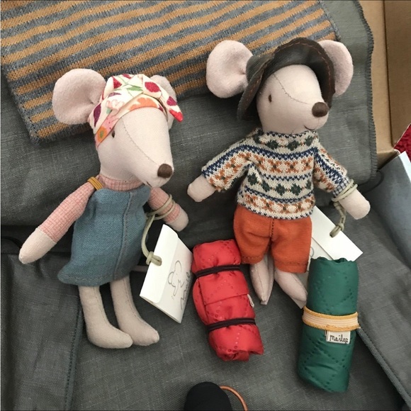 Maileg Happy Camper Tent, Flashlight & Hiker Mice - Retired 2020 - Picture 6 of 8